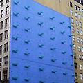 Landmarks lead effort to save artwork on a Soho bu...